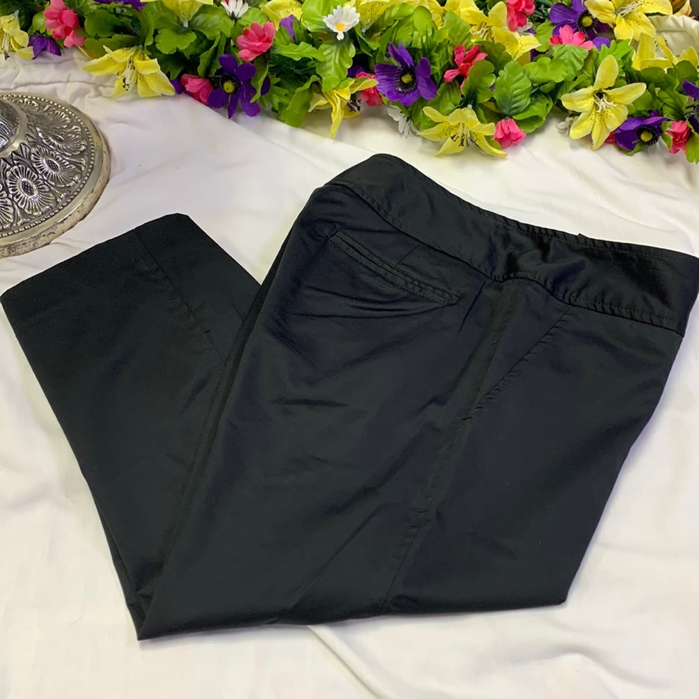 Liquid Black Capris